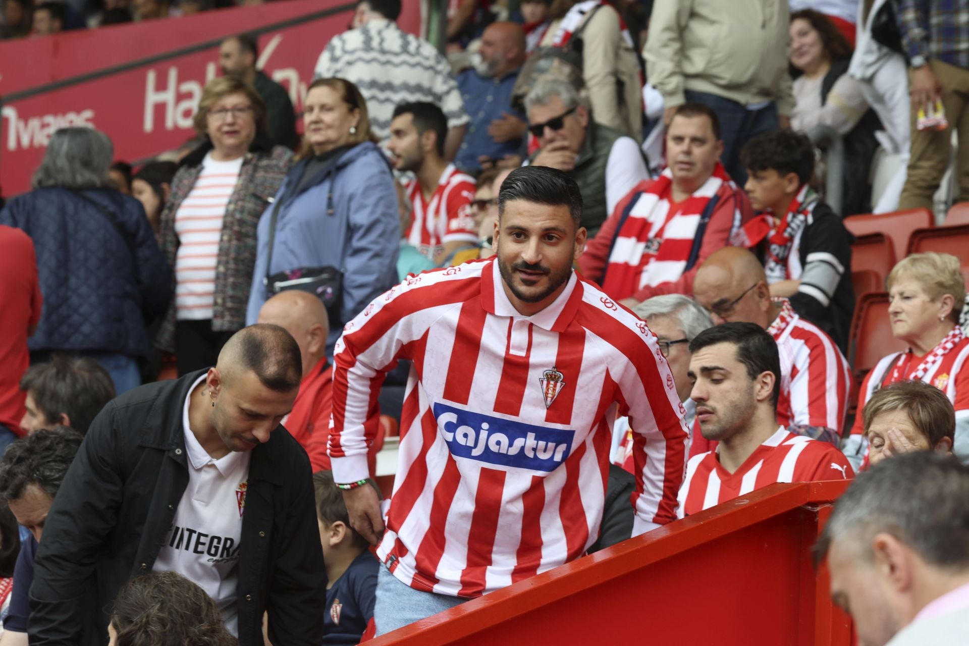 ¿Estuviste en el Sporting de Gijón - Cartagena? ¡Búscate entre las fotos!