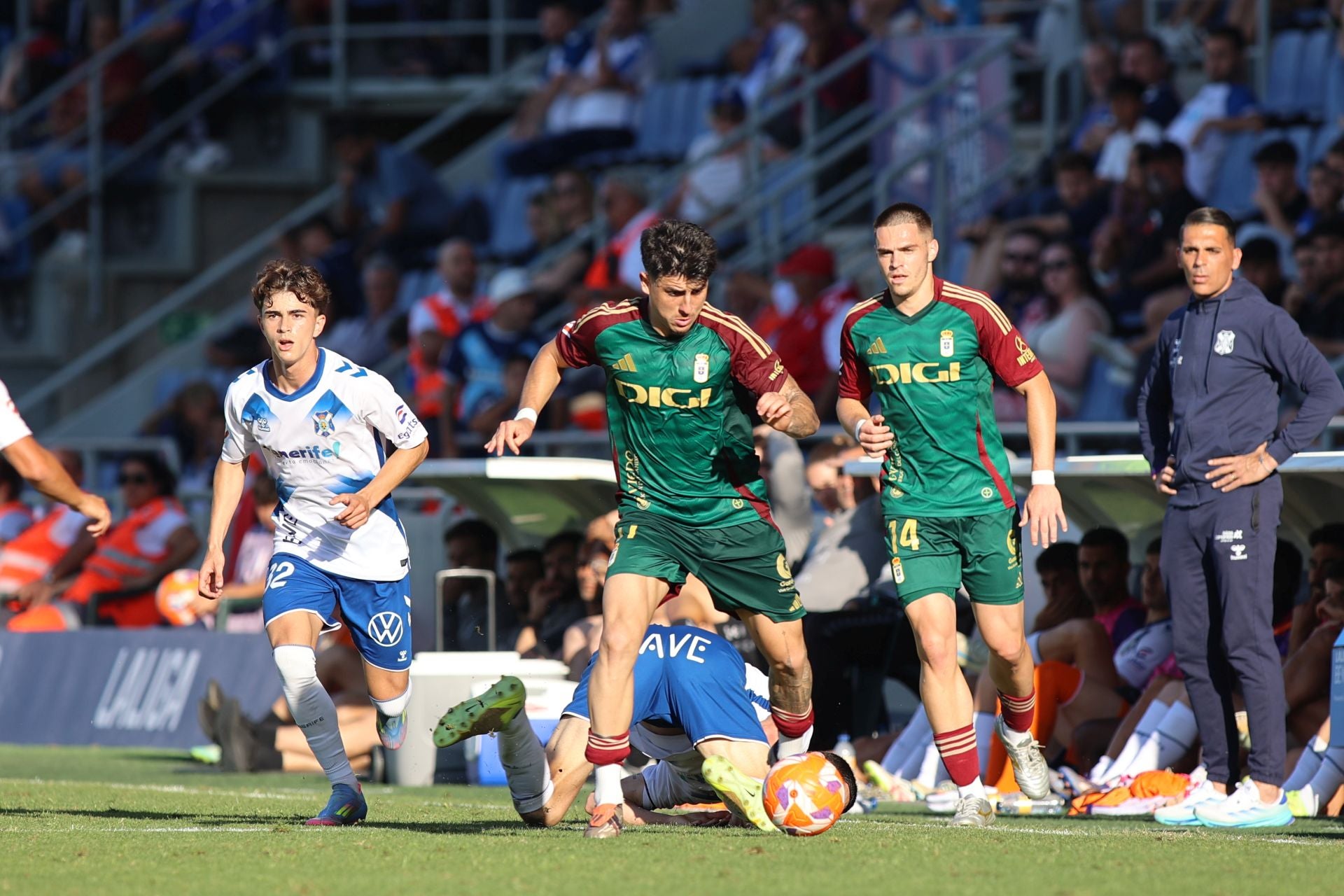 Las mejores imágenes del Tenerife - Real Oviedo