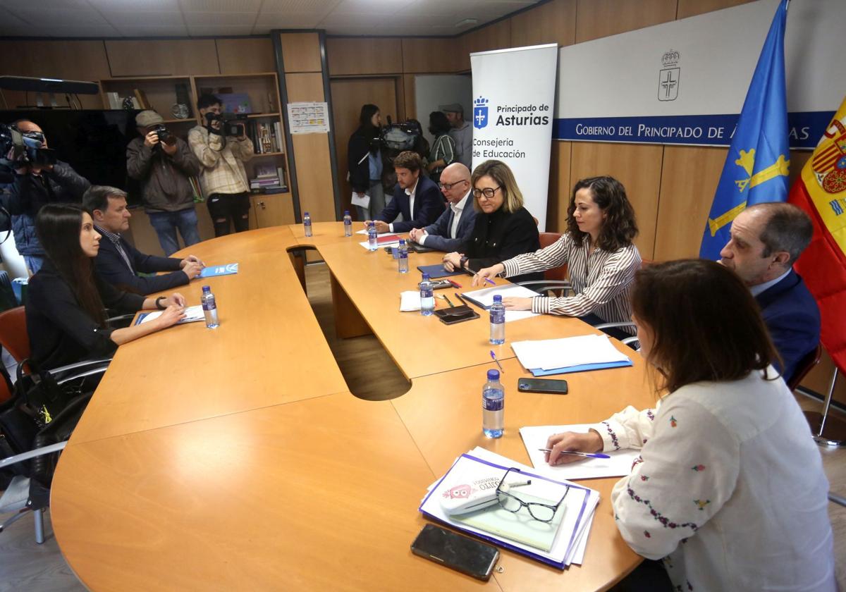 Reunión de la consejera de Educación con ANPE.