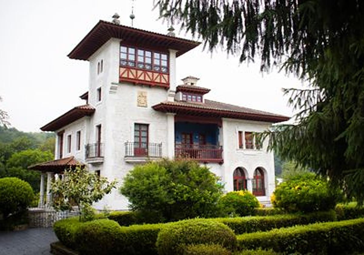 Imagen principal - Descubre Asturias Siempre: Los mejores planes en el Oriente de Asturias