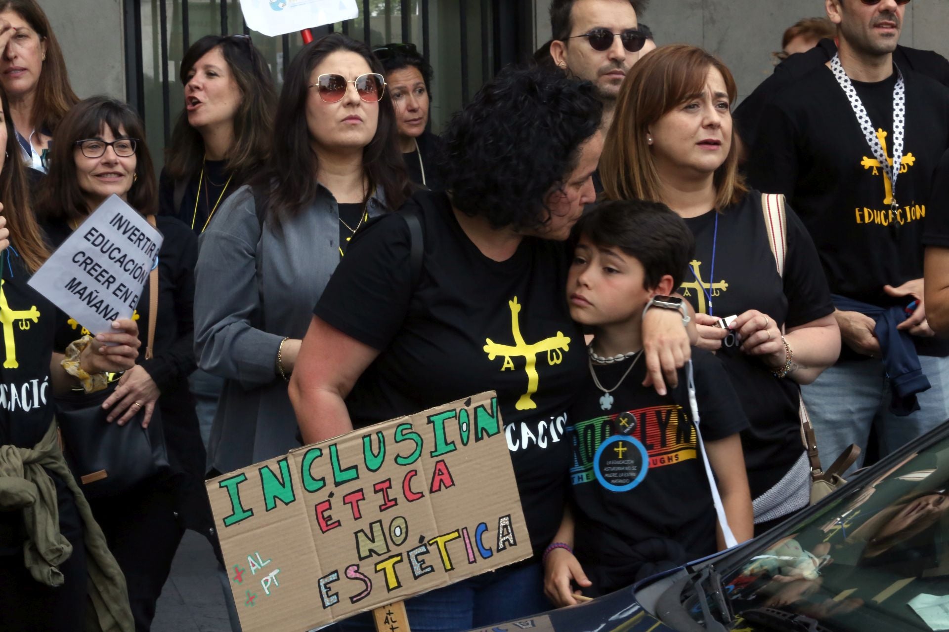 Nueva jornada de reinvindicaciones por la Educación en Asturias: los mensajes de la protesta docente