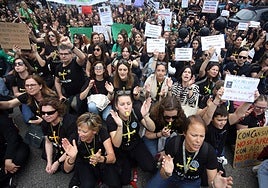 Concentración de docentes en Oviedo este miércoles.