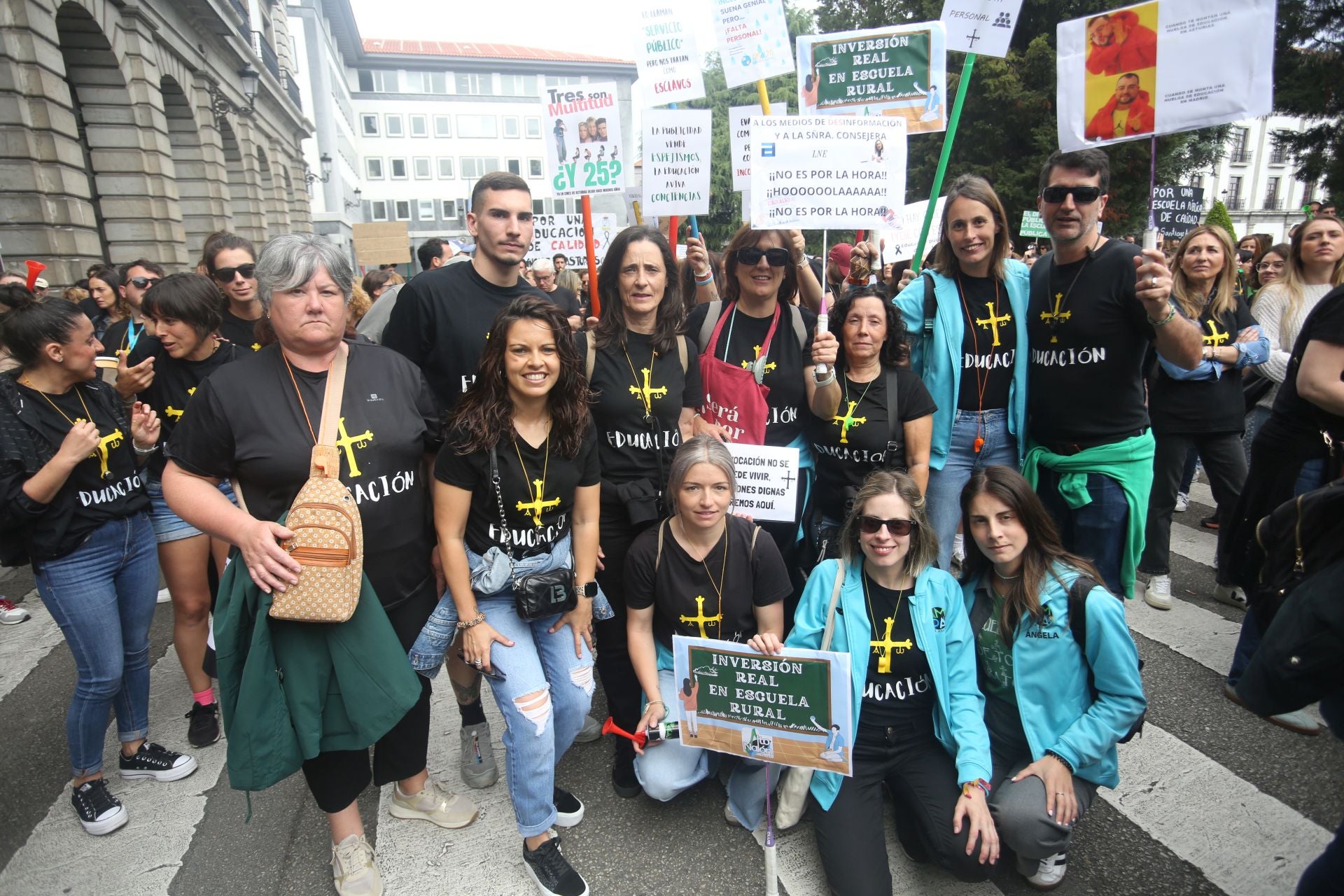 Nueva jornada de reinvindicaciones por la Educación en Asturias: los mensajes de la protesta docente