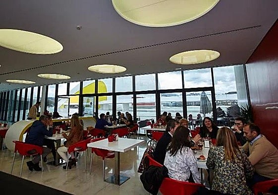 The Fish Club abrirá la cafetería del Niemeyer, en Avilés, y el cine se llamará Fran Gayo
