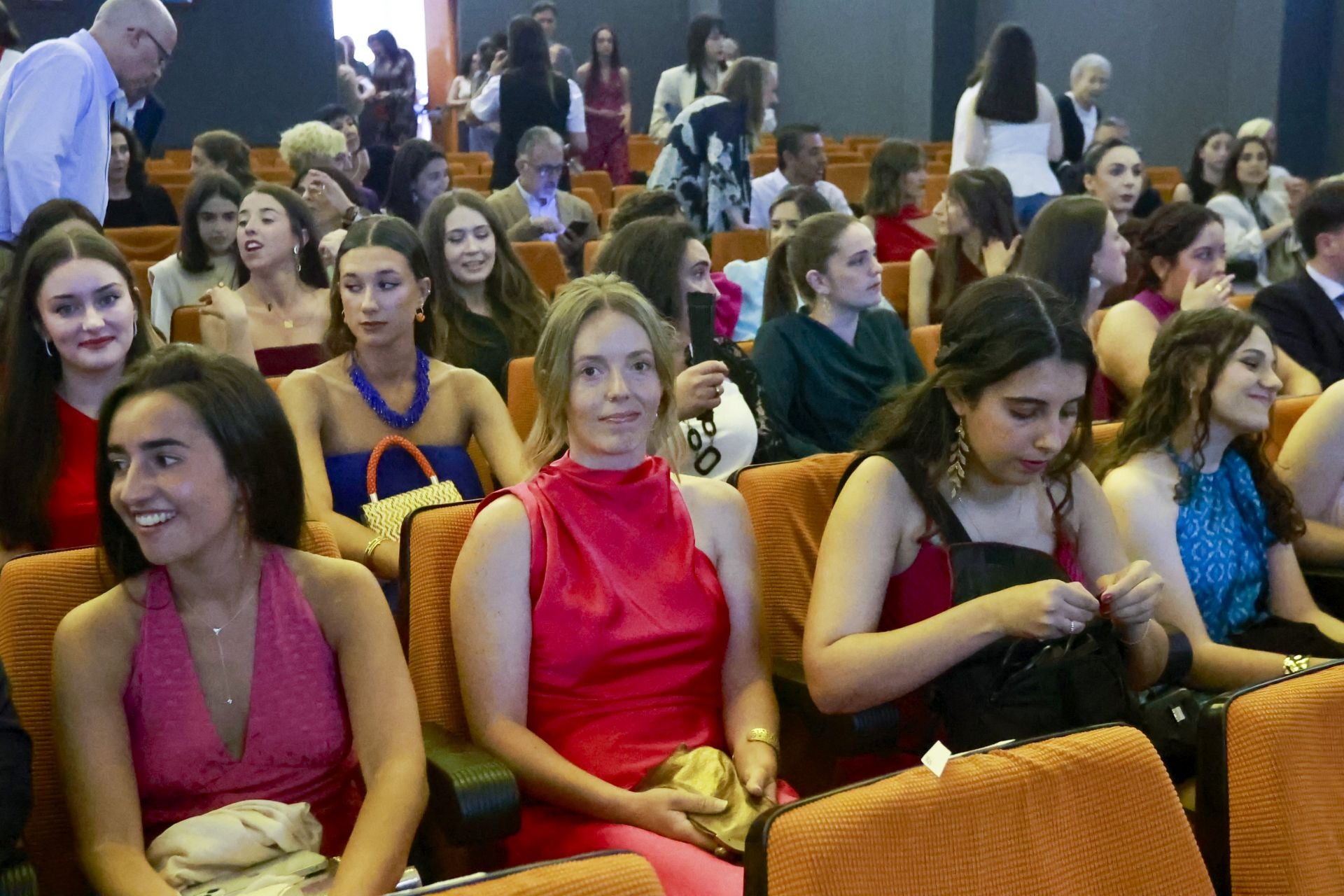 Graduación en la Facultad de Enfermería de Gijón