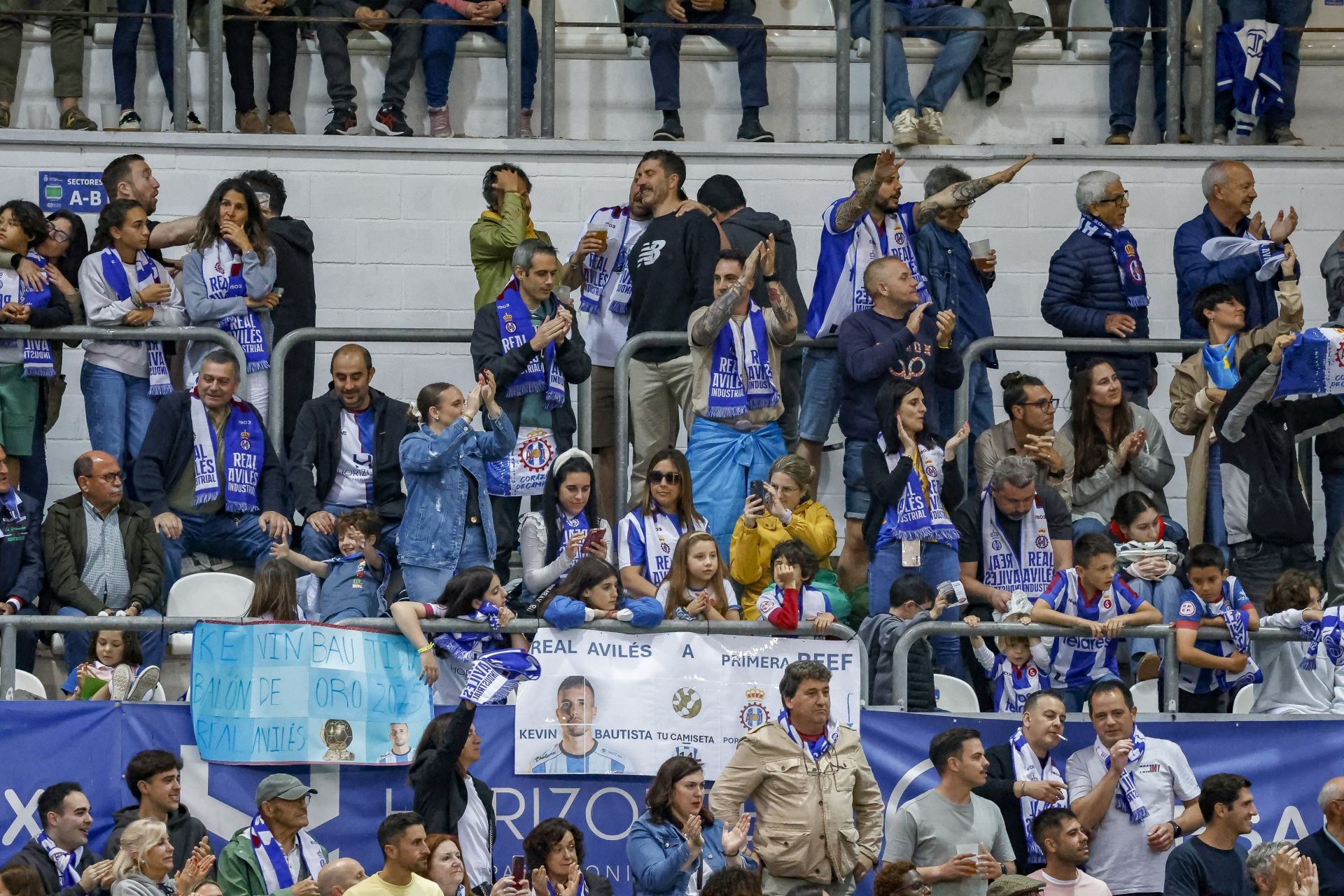 Las mejores imágenes del Real Avilés-Rayo Majadahonda: jugadas y búscate