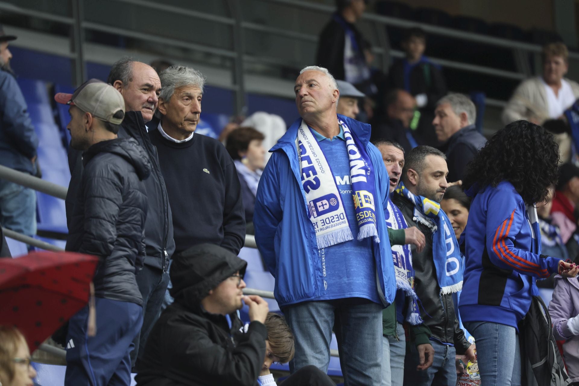 ¿Estuviste en el Carlos Tartiere para ver el Real Oviedo-Cádiz? ¡Búscate entre las fotos!