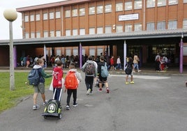 Colegio Martínez Torner, en El Llano.