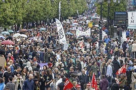 Una manifestación histórica por la «victoria del profesorado asturiano»