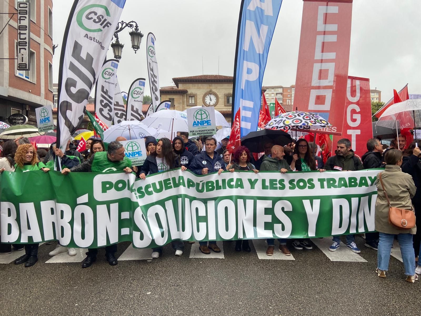 «Basta ya de precariedad»: Asturias clama por una educación pública de calidad