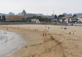 Playa de Santa Marina, en Luanco (Gozón)