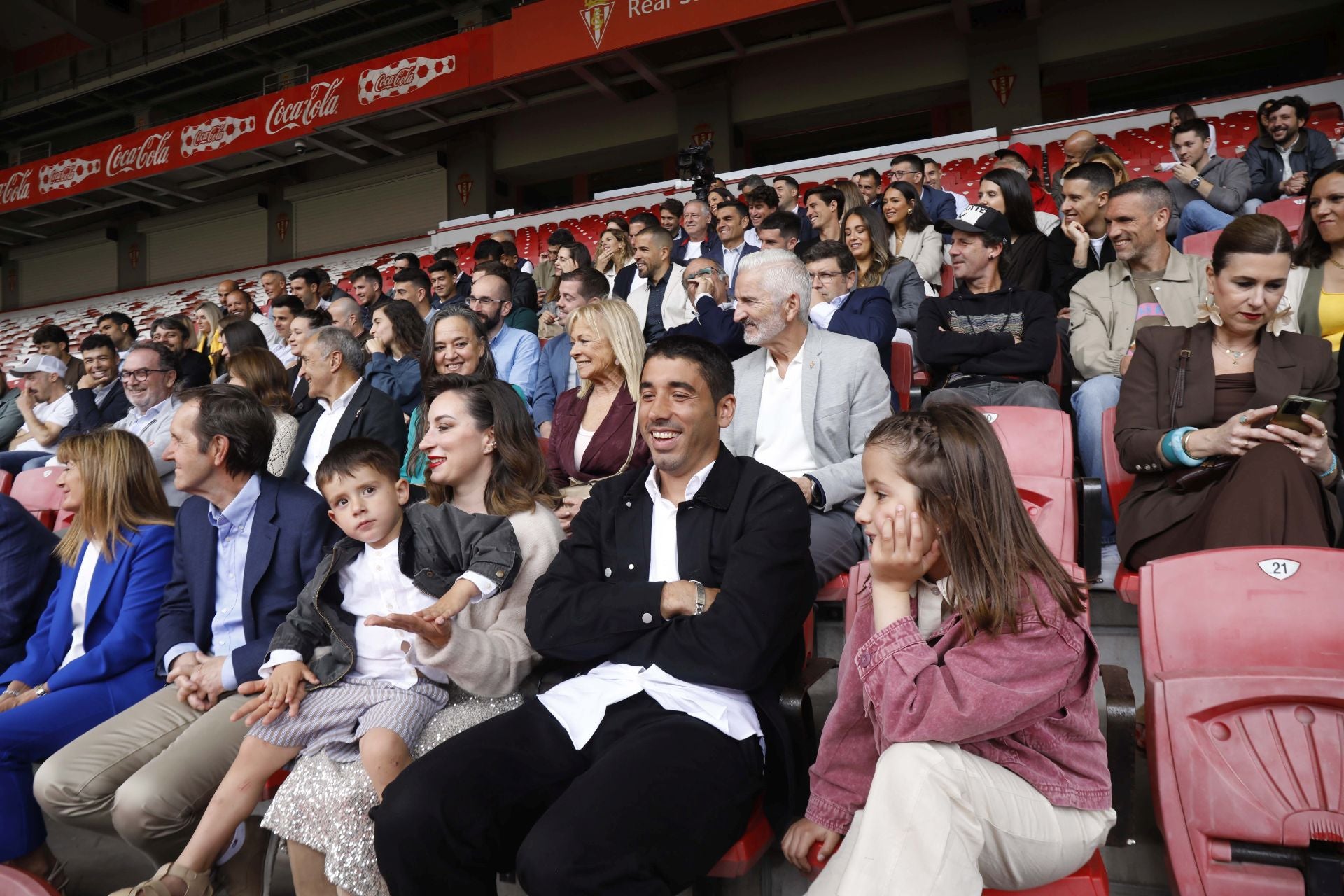 El Molinón y la despedida más íntima de Cote