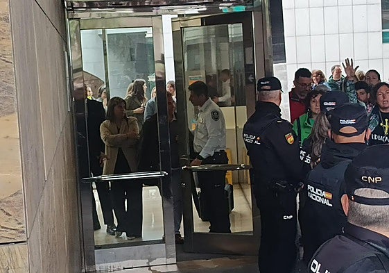 Gimena Llamedo y Guillermo Peláez, dentro del EASMU