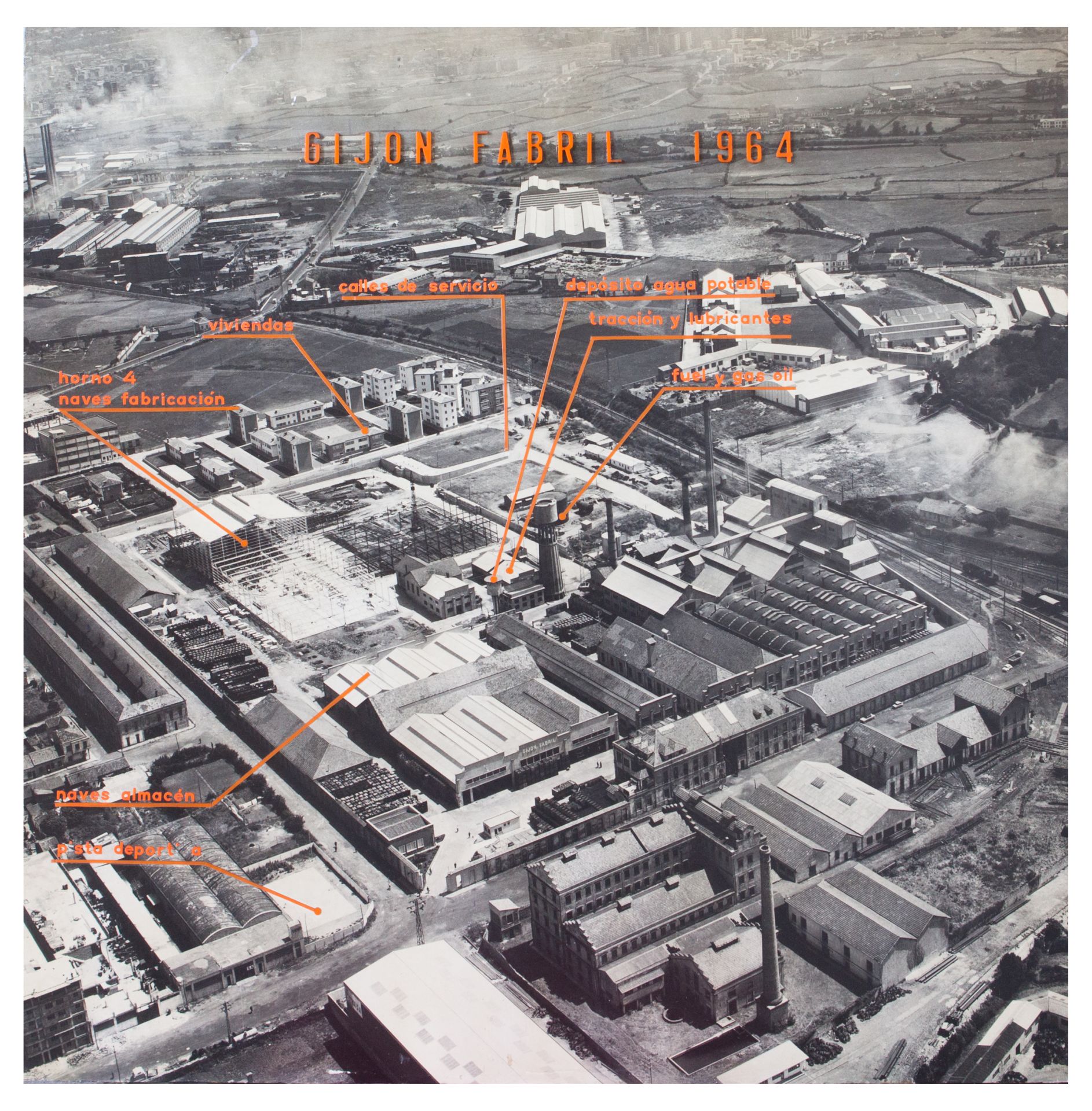 Gijón Industrial, luego Gijón Fabril, donde se hacían las botellas de sidra para media Asturias. Fecha: 1964.