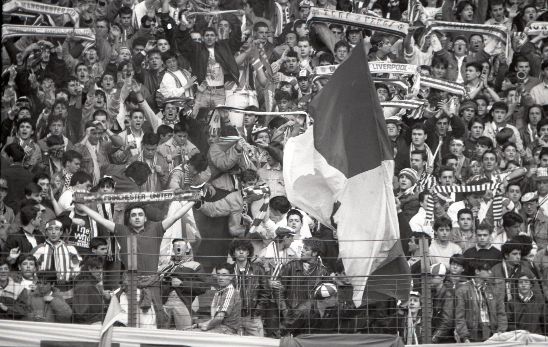 Aficionados en el Molinón durante un Real Sporting de Gijón-Real Oviedo.