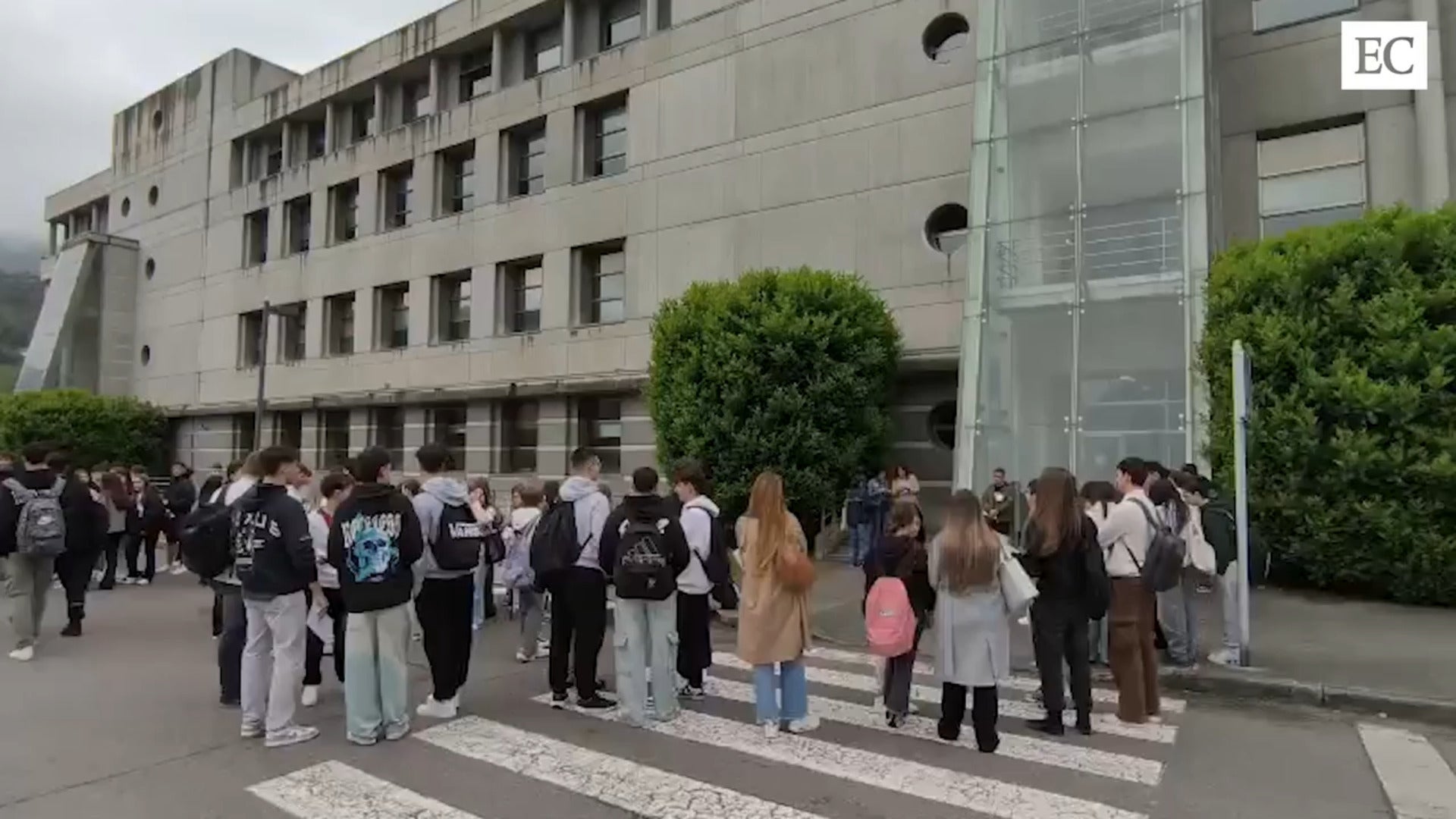 5.113 estudiantes asturianos se examinan en la nueva PAU