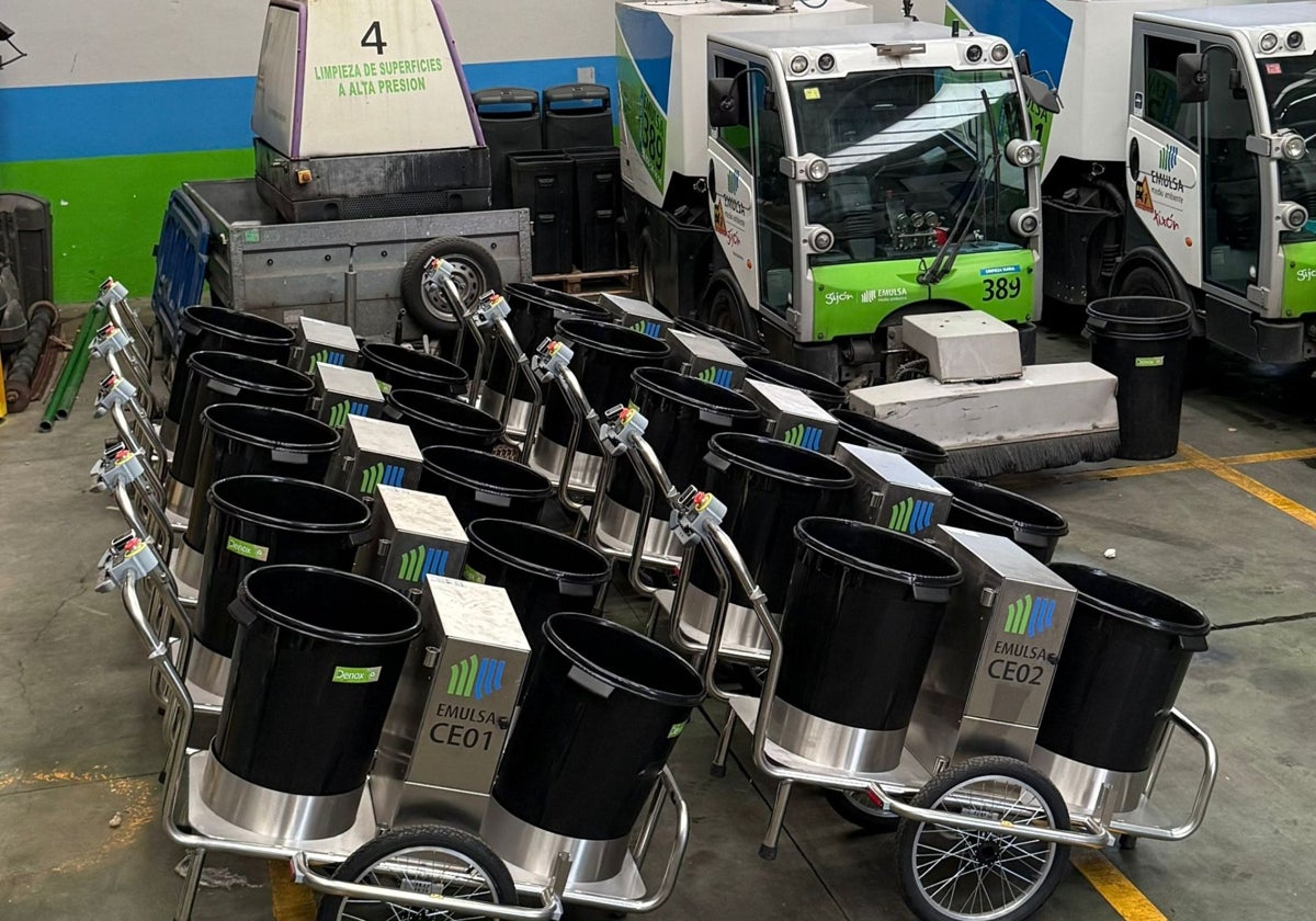 Emulsa incorpora carros con motor eléctrico para facilitar la tarea de los barrenderos de Gijón