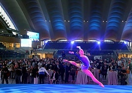 Una exhibición de gimnasia rítmica para cerrar la presentación de la candidatura.