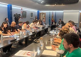 Los docentes no han aceptado la nueva propuesta del Principado y siguen con la huelga.