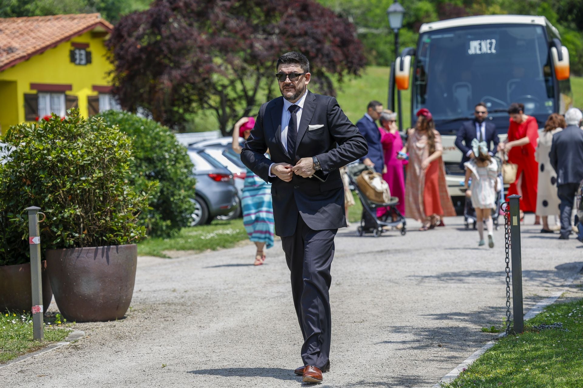 Una boda celebrada en Gijón y dos enamorados de la ciudad