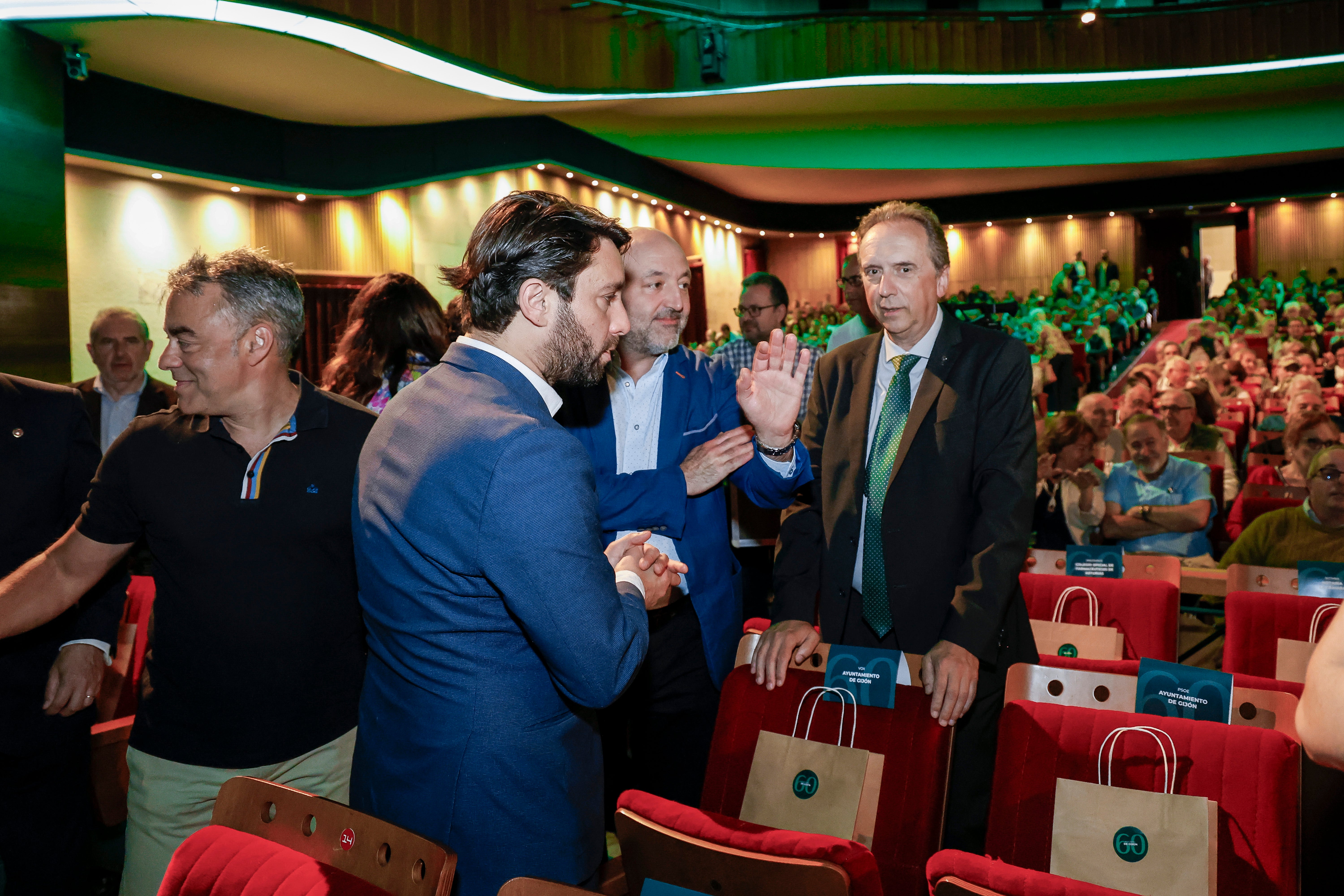 Caja Rural de Gijón celebra su 60 aniversario: las imágenes de la jornada
