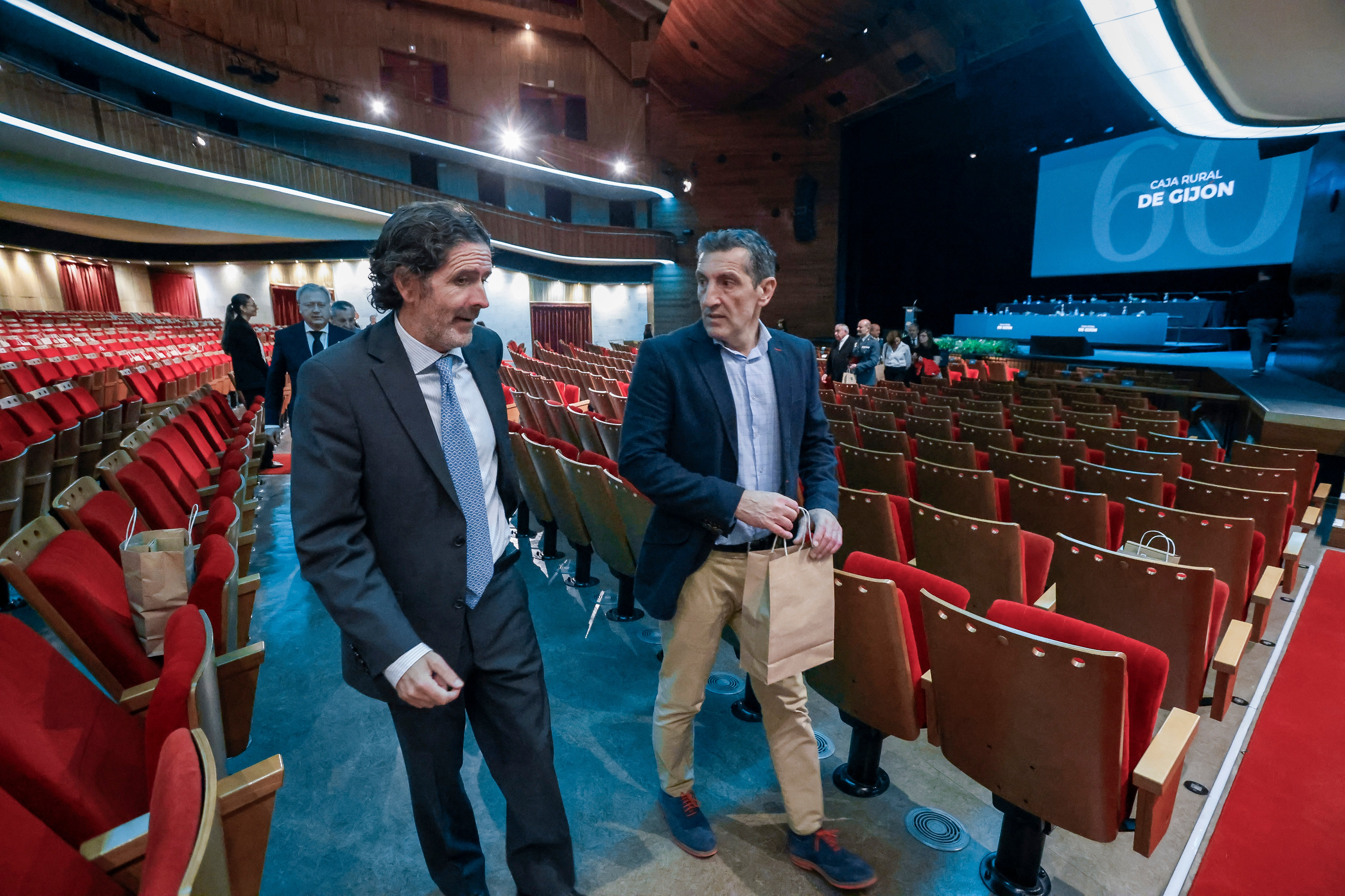 Caja Rural de Gijón celebra su 60 aniversario: las imágenes de la jornada