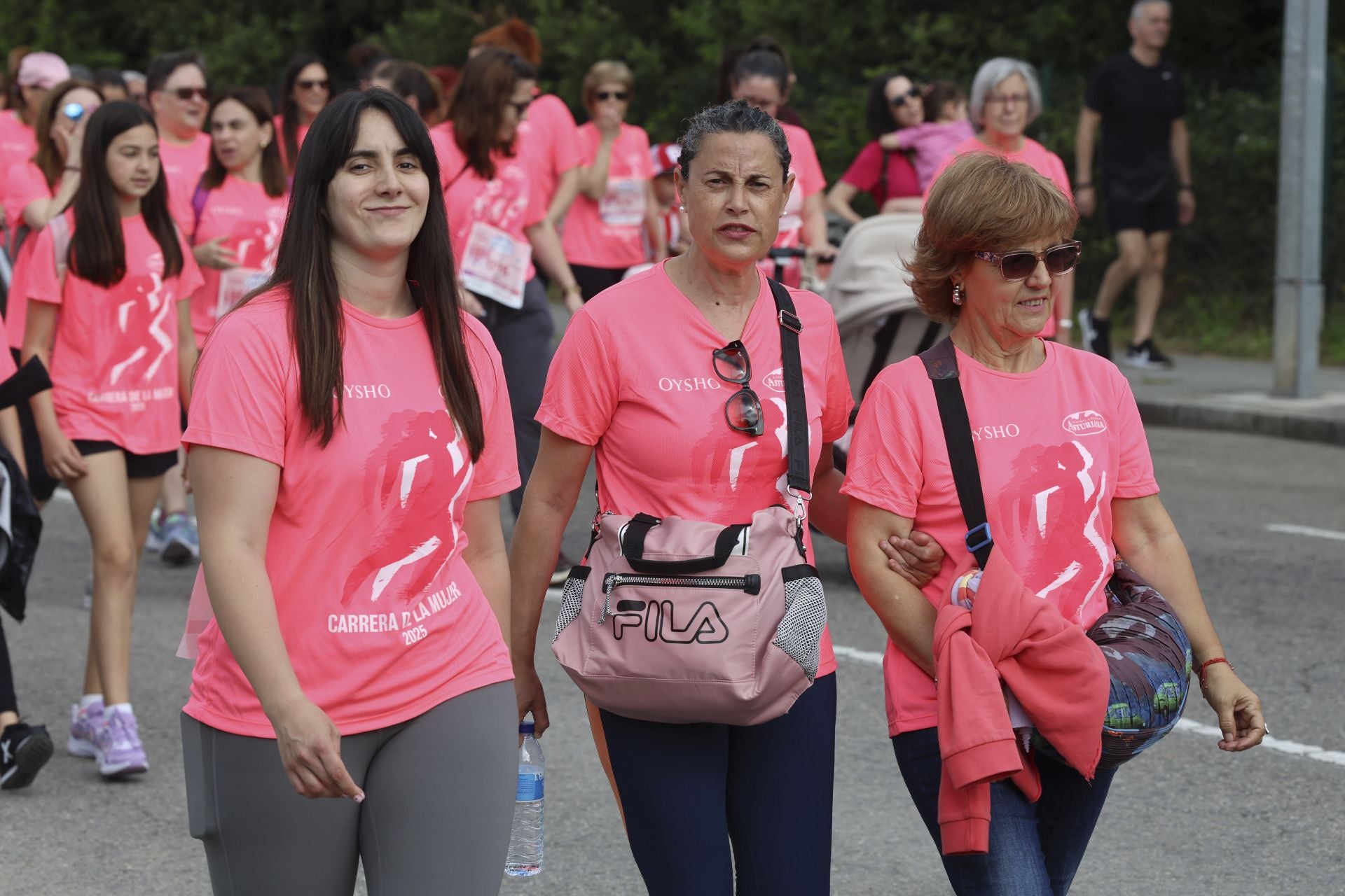 Carrera de la Mujer | Imparable marea rosa en Gijón