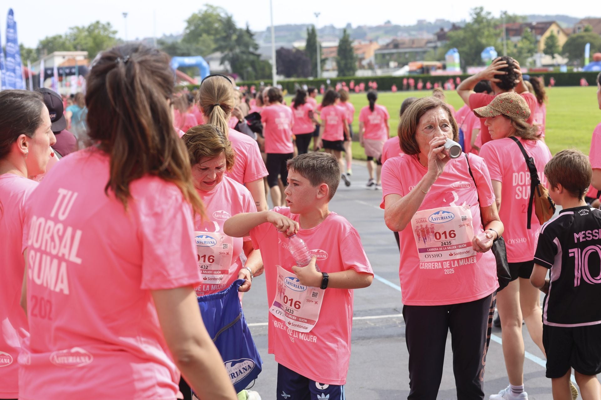 Carrera de la Mujer | Imparable marea rosa en Gijón