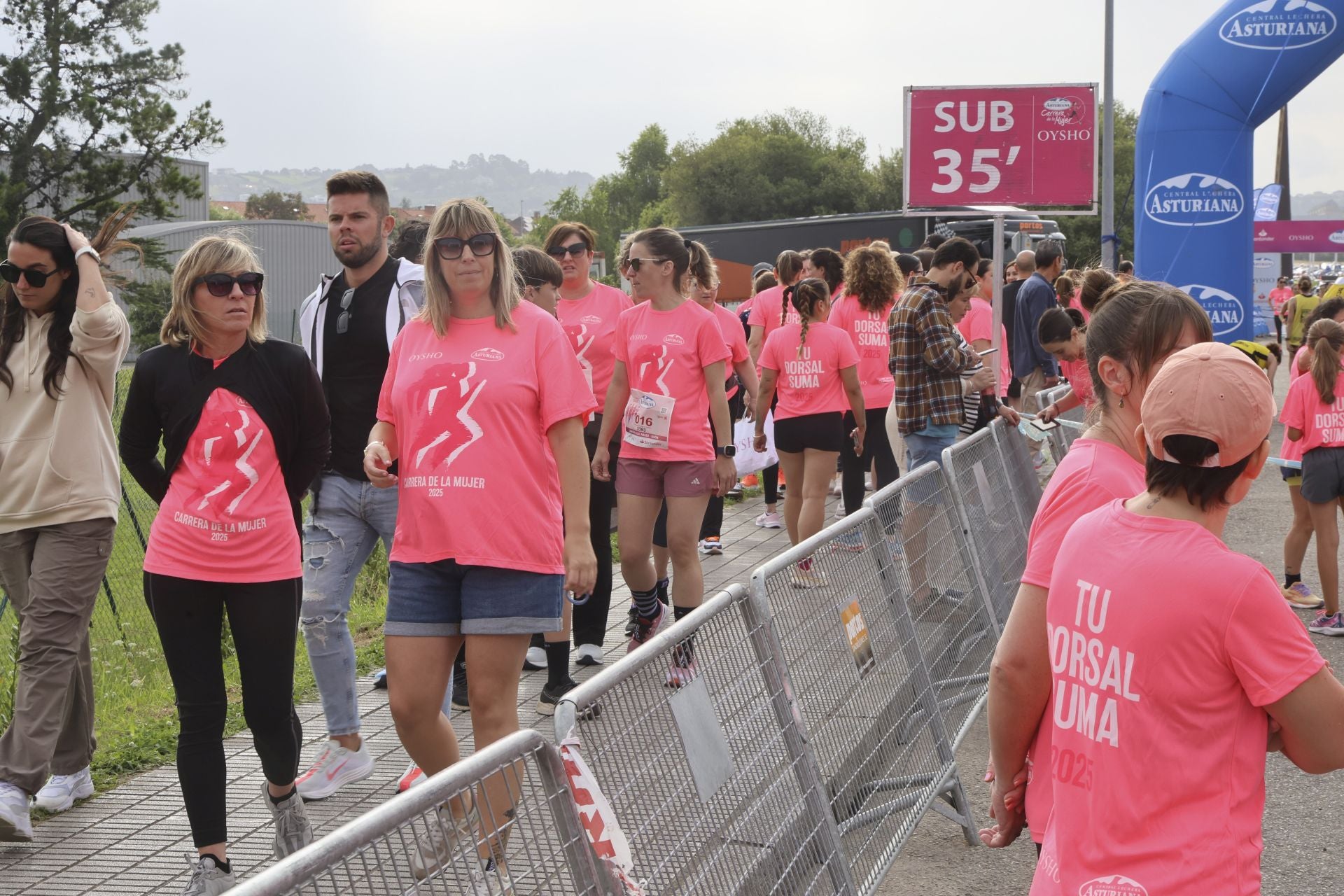 Carrera de la Mujer | Imparable marea rosa en Gijón