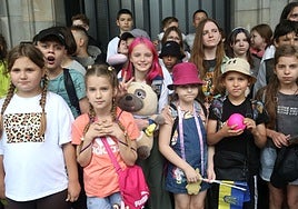 Sesenta niños ucranianos, que llegaron a Asturias a pasar dos meses de vacaciones.