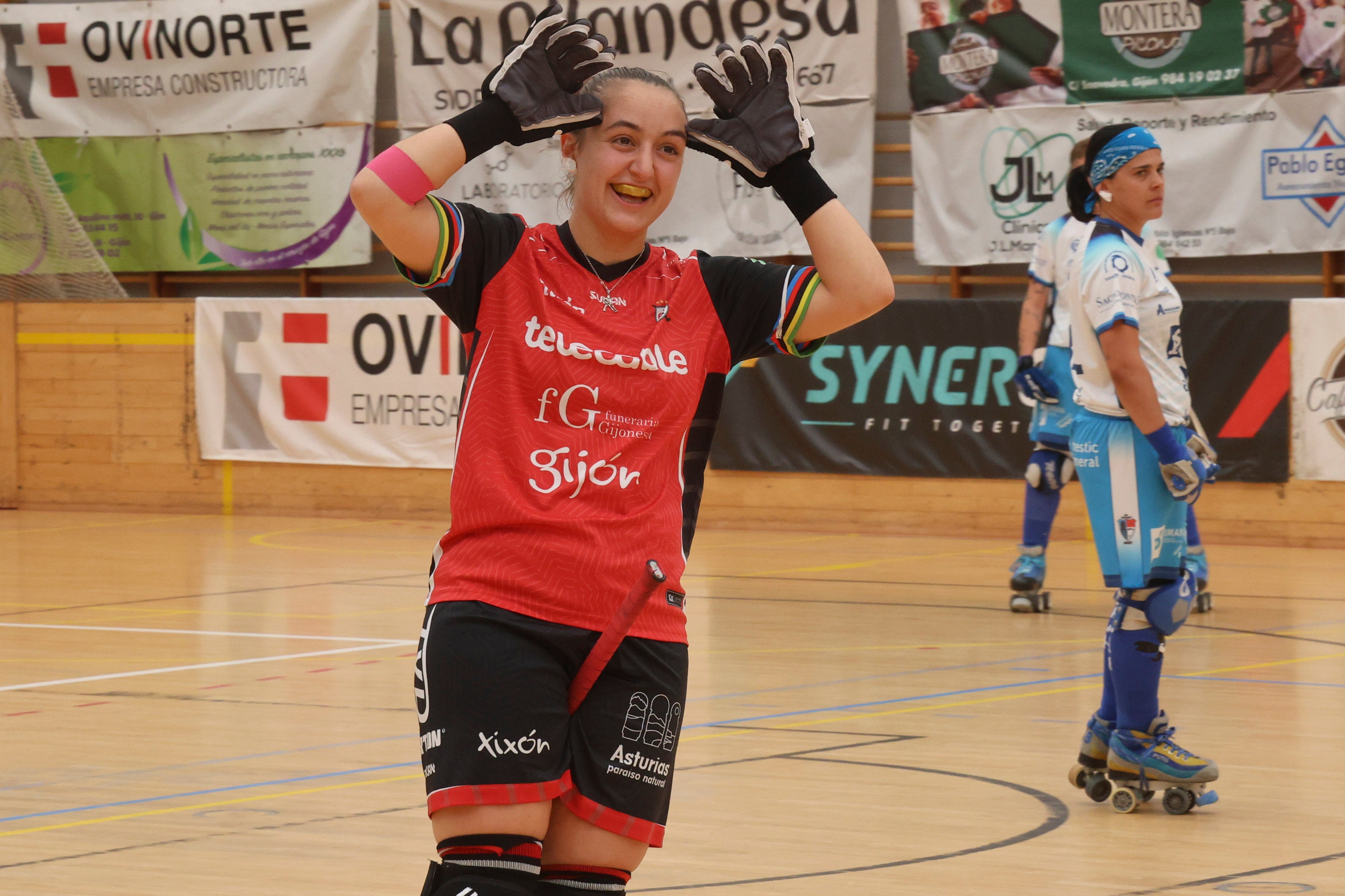 Entre la alegría y el llanto: las imágenes del último partido del Telecable Hockey