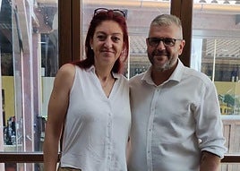 Mihaela Olteanu y Abel Cáceres serán los protagonistas del Rito del Beso 2025 en las Fiestas de El Puchero de Villalegre.