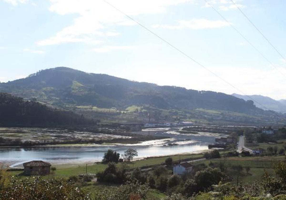 La Confederación prevé reactivar el saneamiento de la margen izquierda de la ría de Villaviciosa