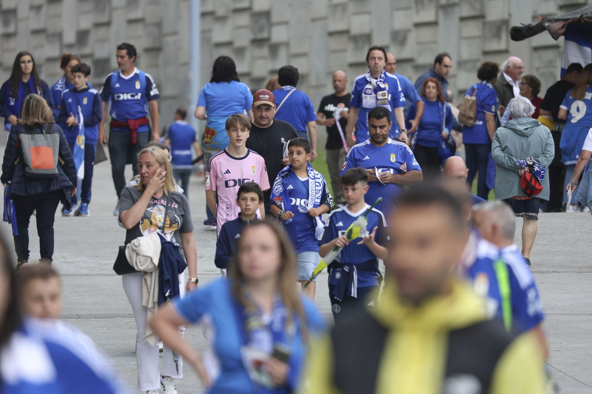 ¿Estuviste en el Real Oviedo - Almería? ¡Búscate en las imágenes!