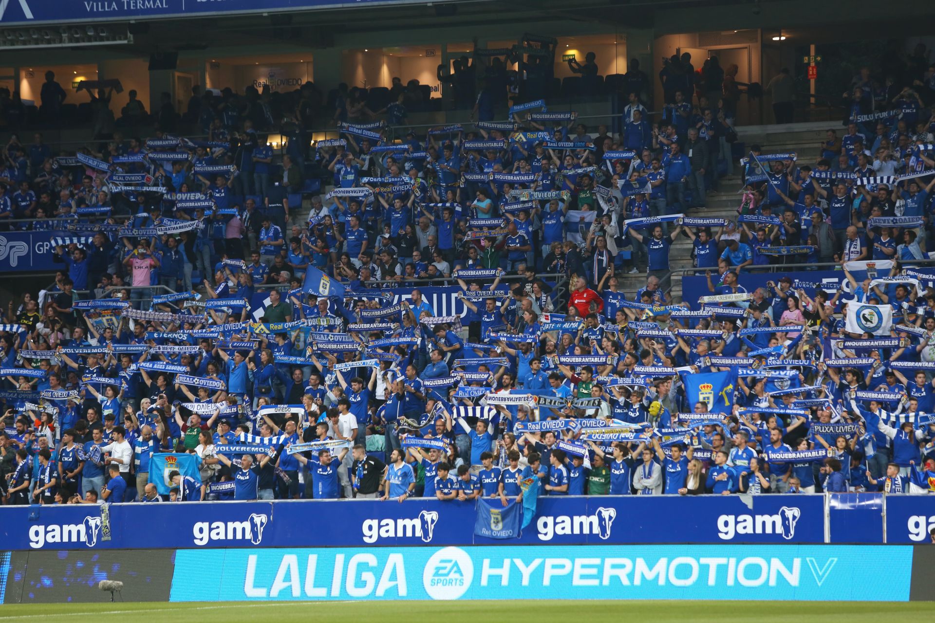 ¿Estuviste en el Real Oviedo - Almería? ¡Búscate en las imágenes!