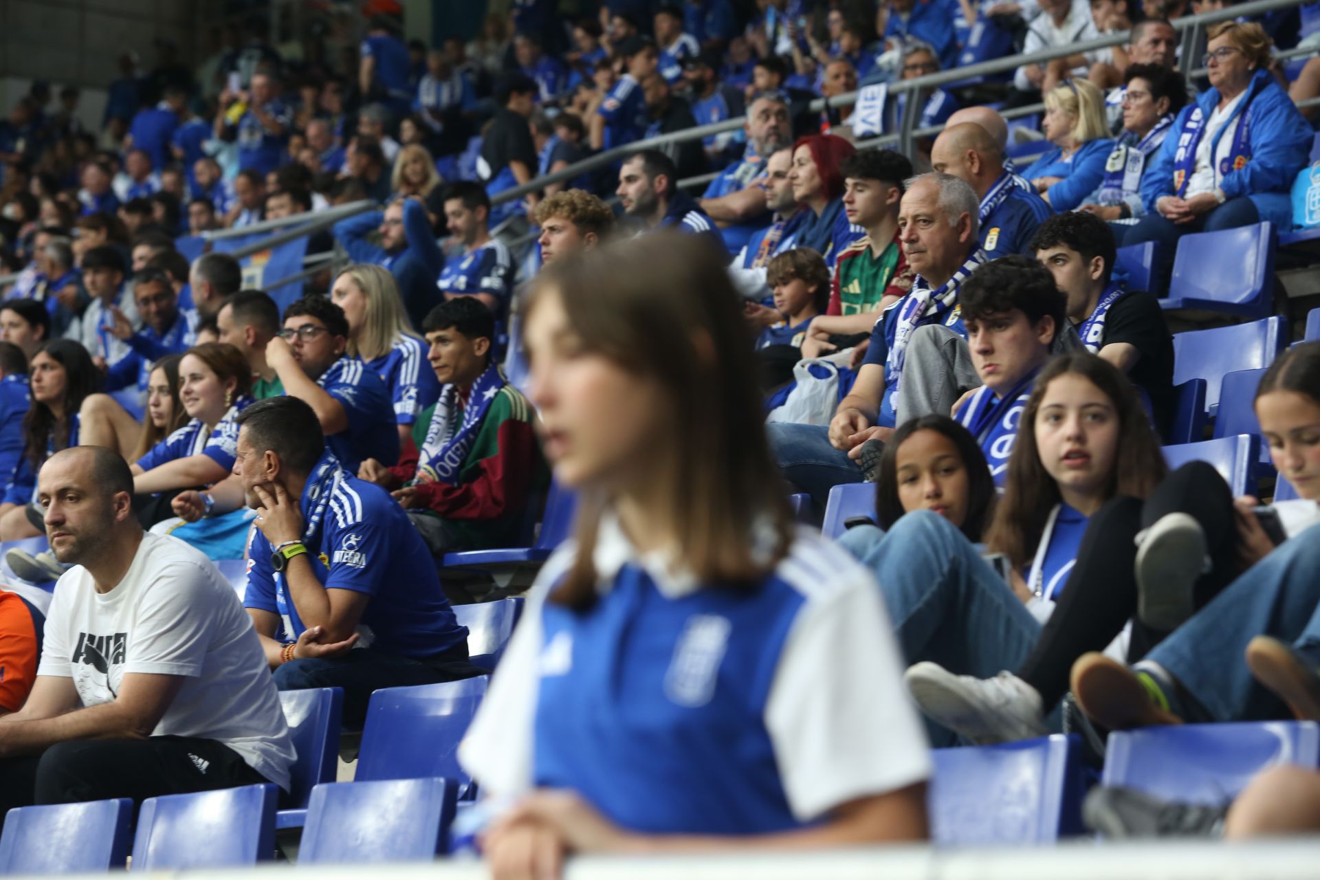 ¿Estuviste en el Real Oviedo - Almería? ¡Búscate en las imágenes!