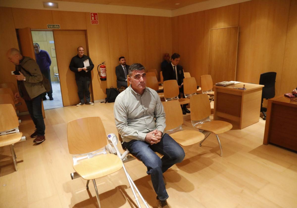 Omar López, en una de las sesiones del juicio celebrado en Avilés