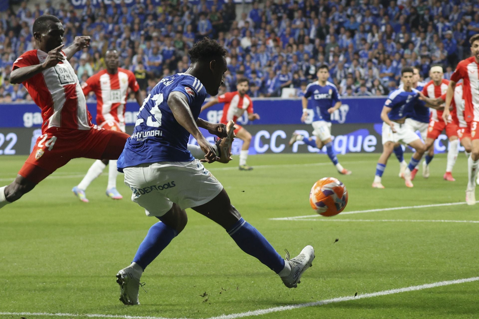 Las mejores imágenes del Real Oviedo - Almería