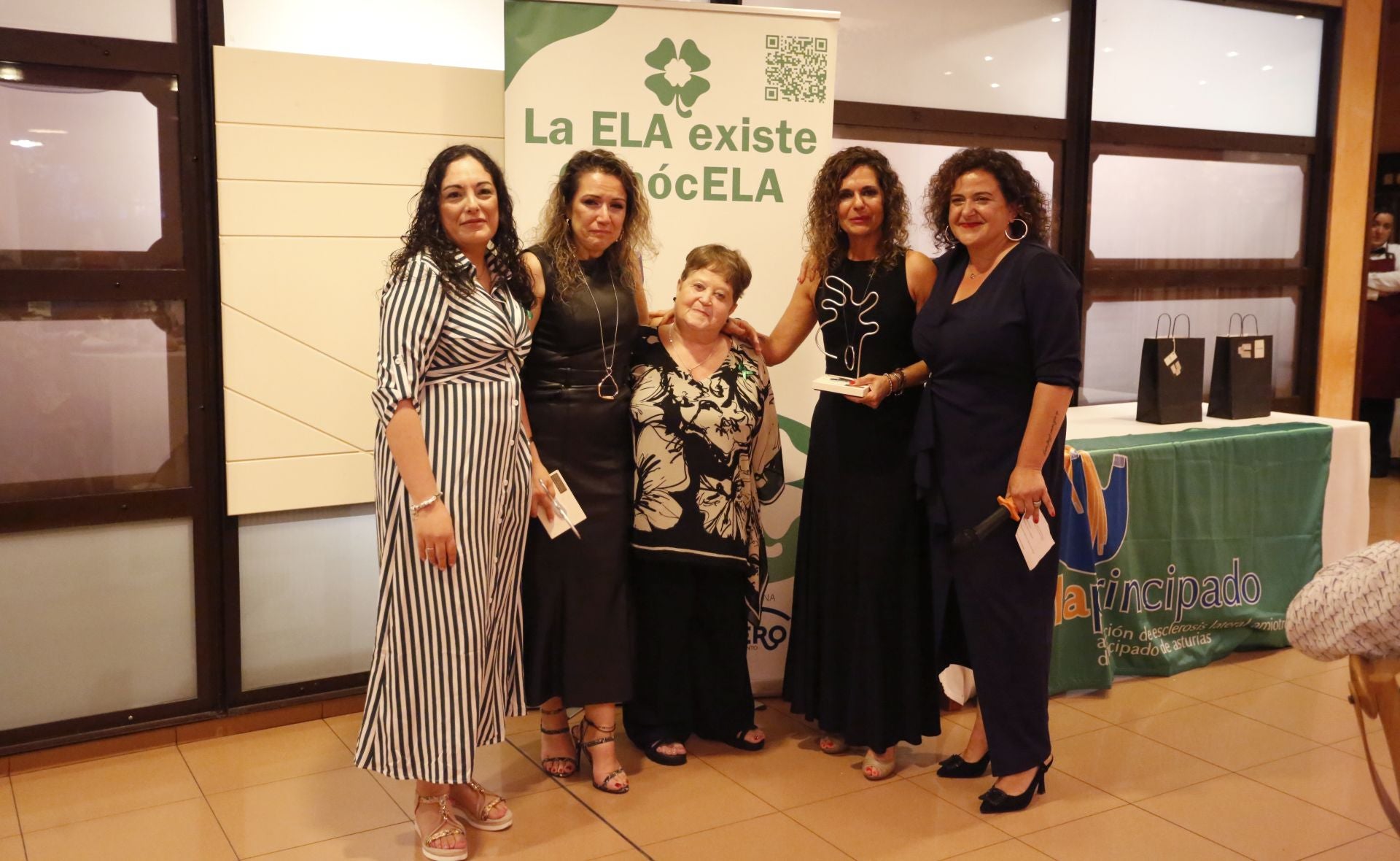 ELA Principado celebró su tradicional cena de gala solidaria