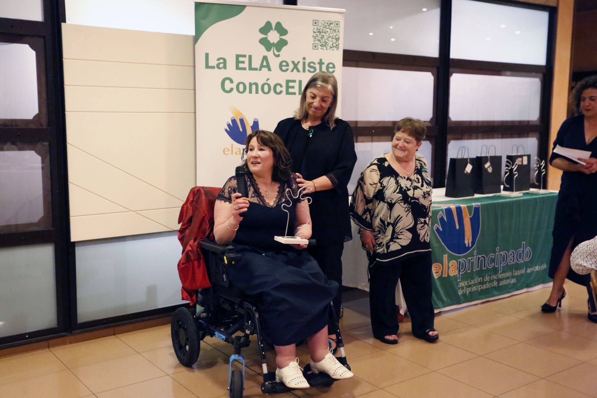 ELA Principado celebró su tradicional cena de gala solidaria