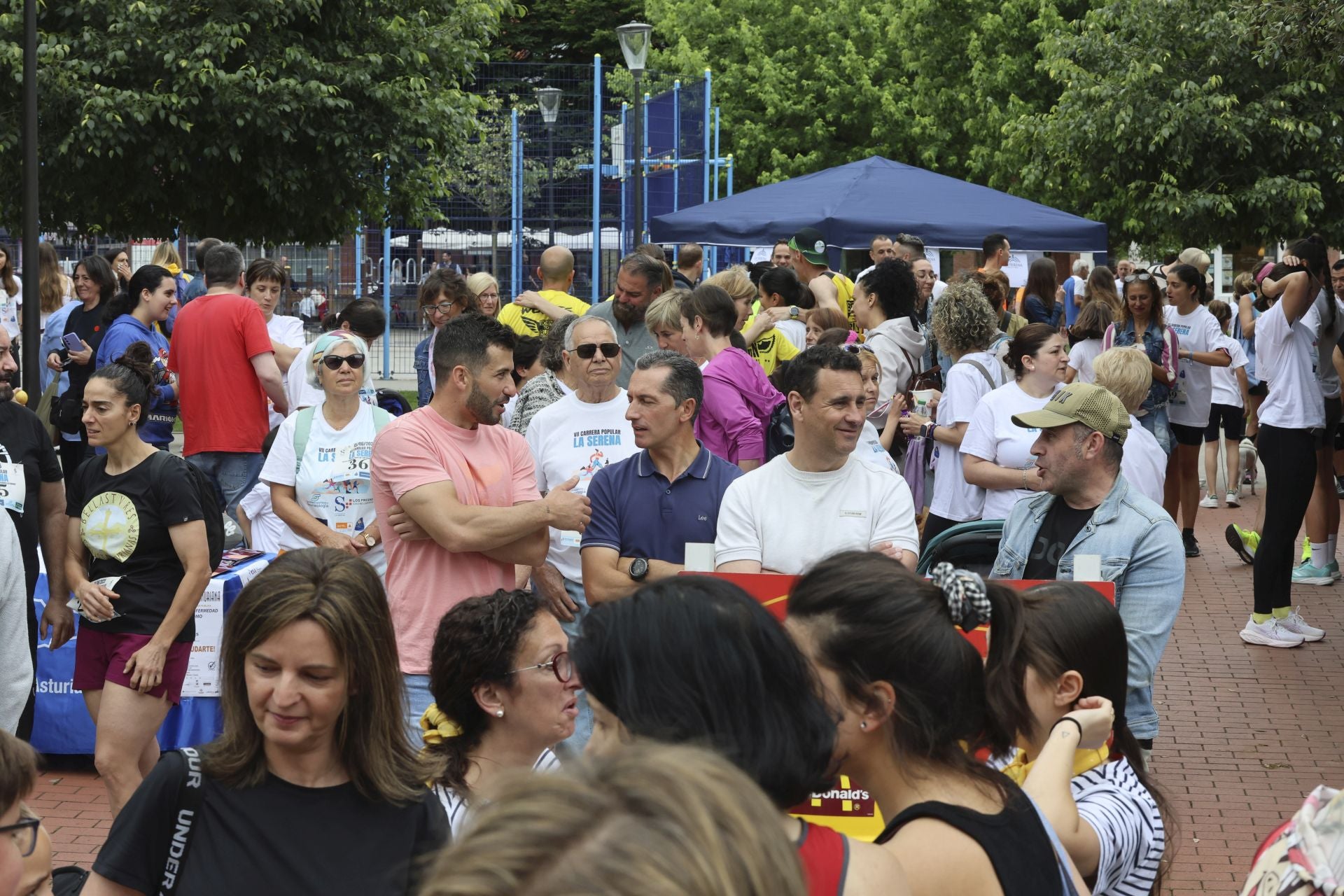 El Llano, en Gijón, corre por una buena causa