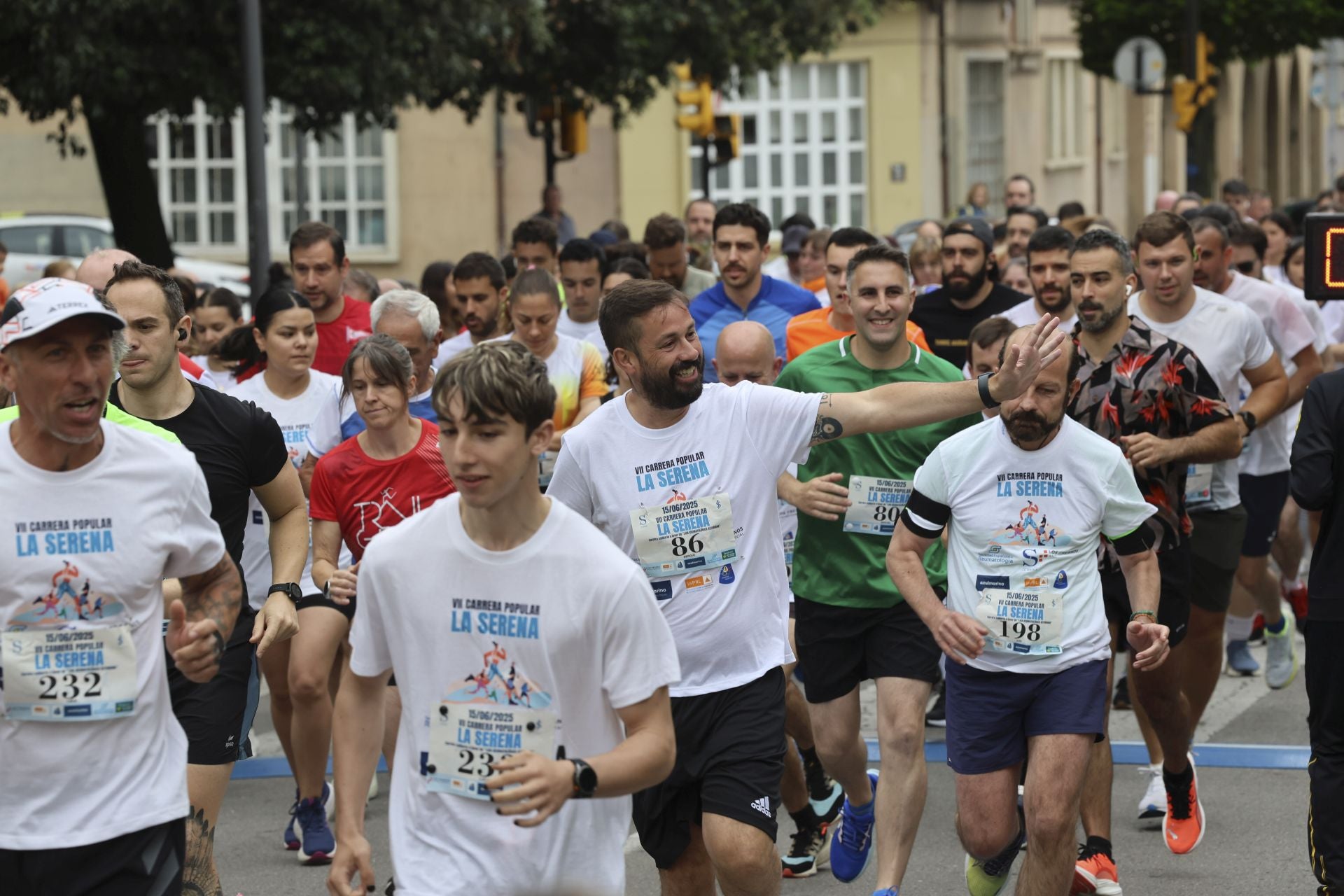 El Llano, en Gijón, corre por una buena causa