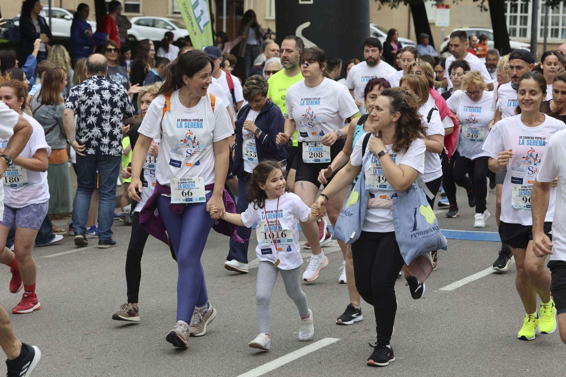 El Llano, en Gijón, corre por una buena causa