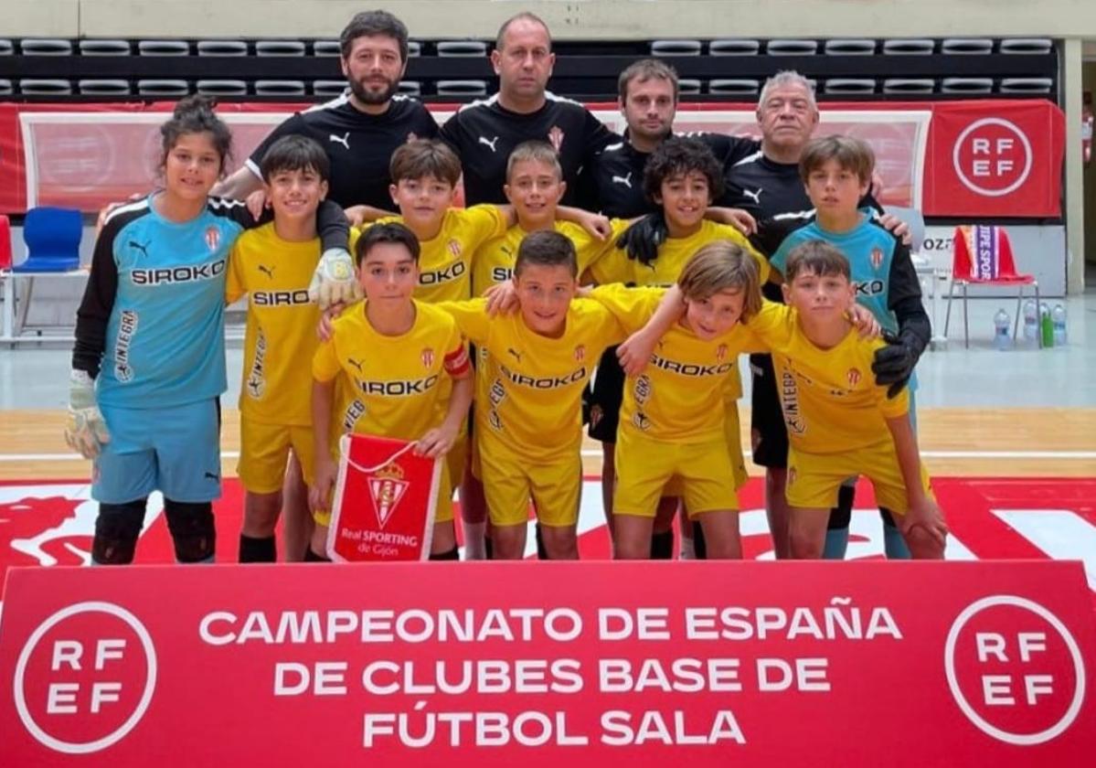 Imagen de la celebración final de los canteranos del Sporting.
