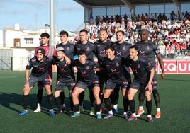 Once titular del Real Avilés ante el Atlético Antoniano en Lebrija.