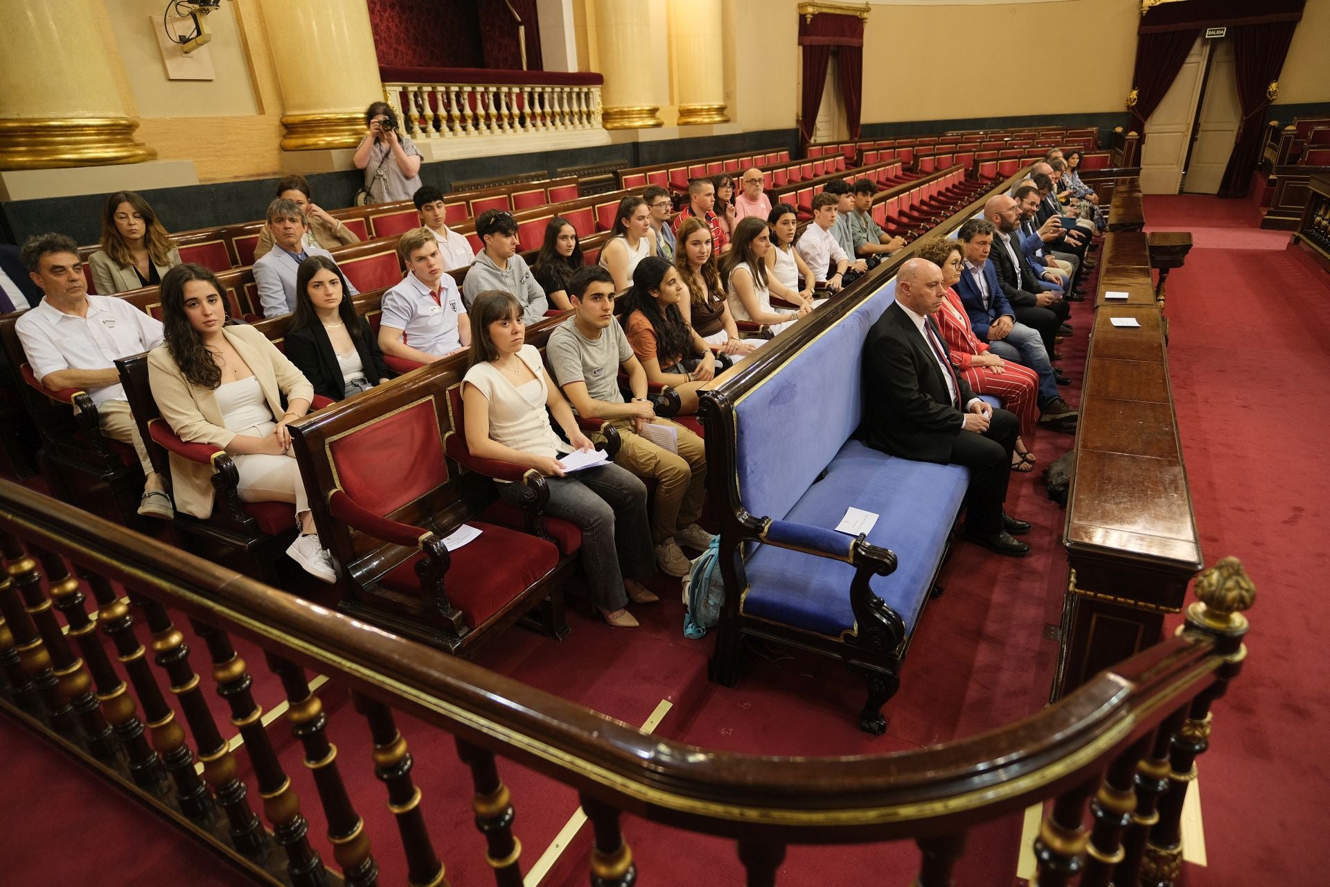 Los estudiantes del occidente asturiano visitan el Senado