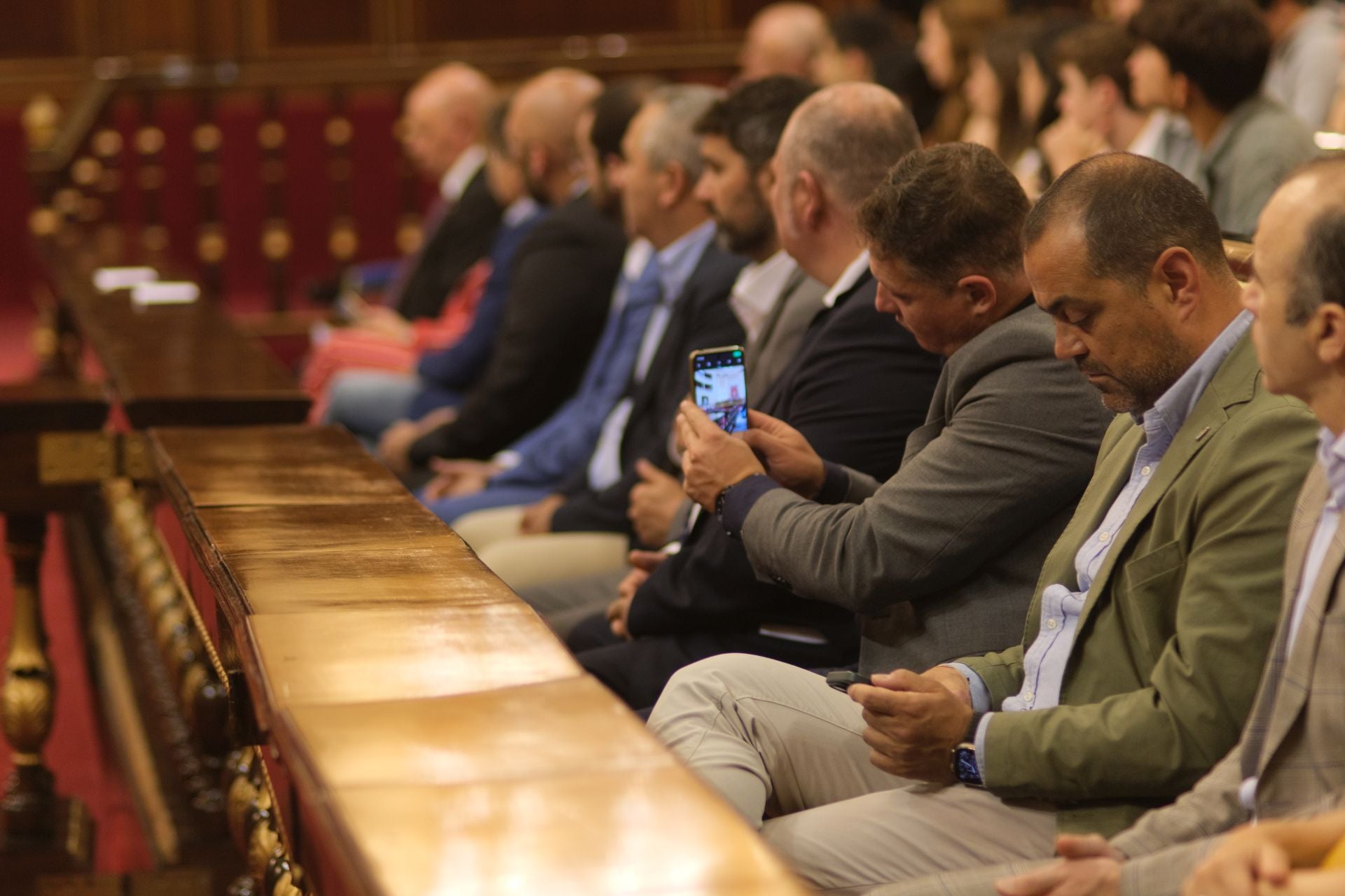 Los estudiantes del occidente asturiano visitan el Senado