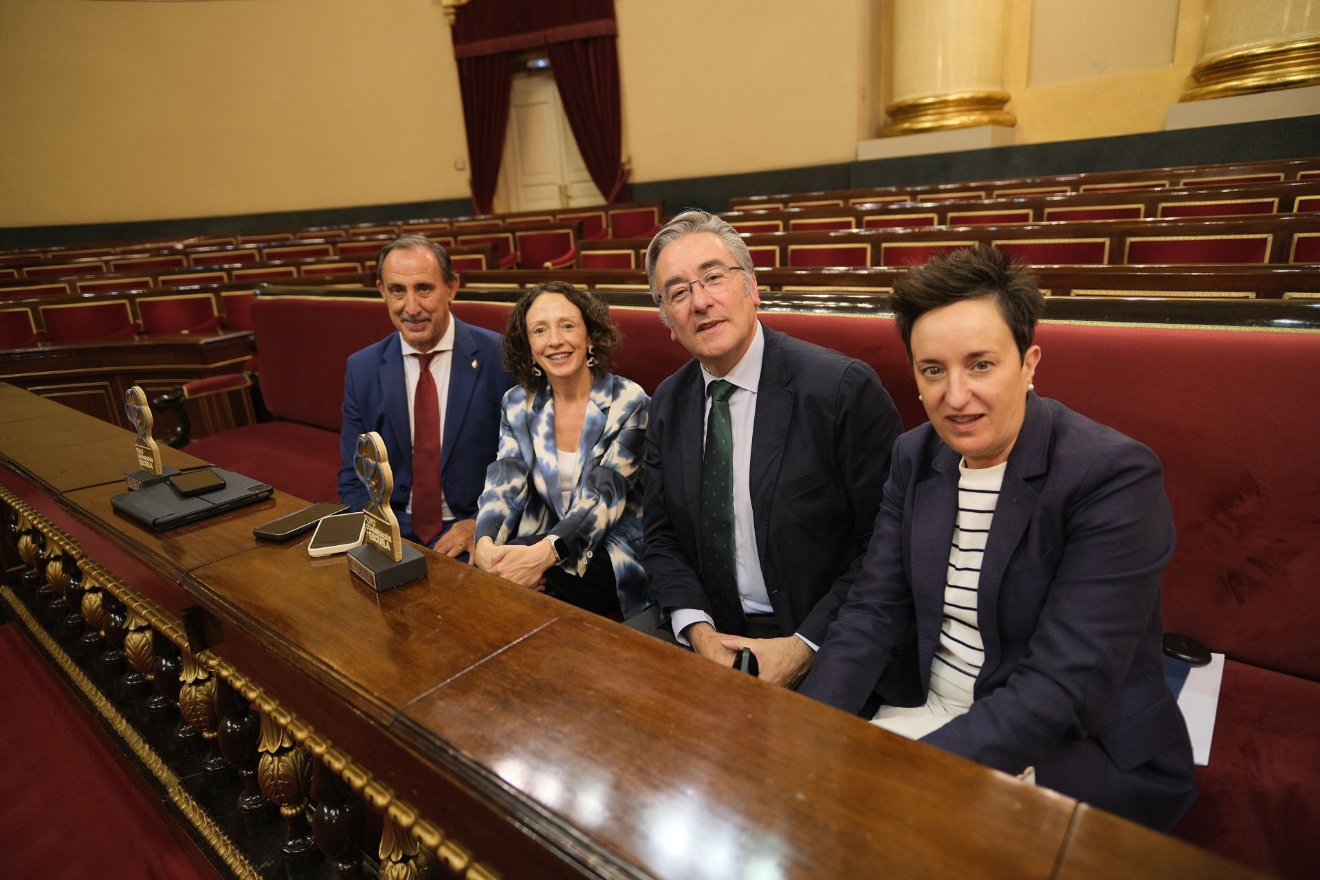 Los estudiantes del occidente asturiano visitan el Senado