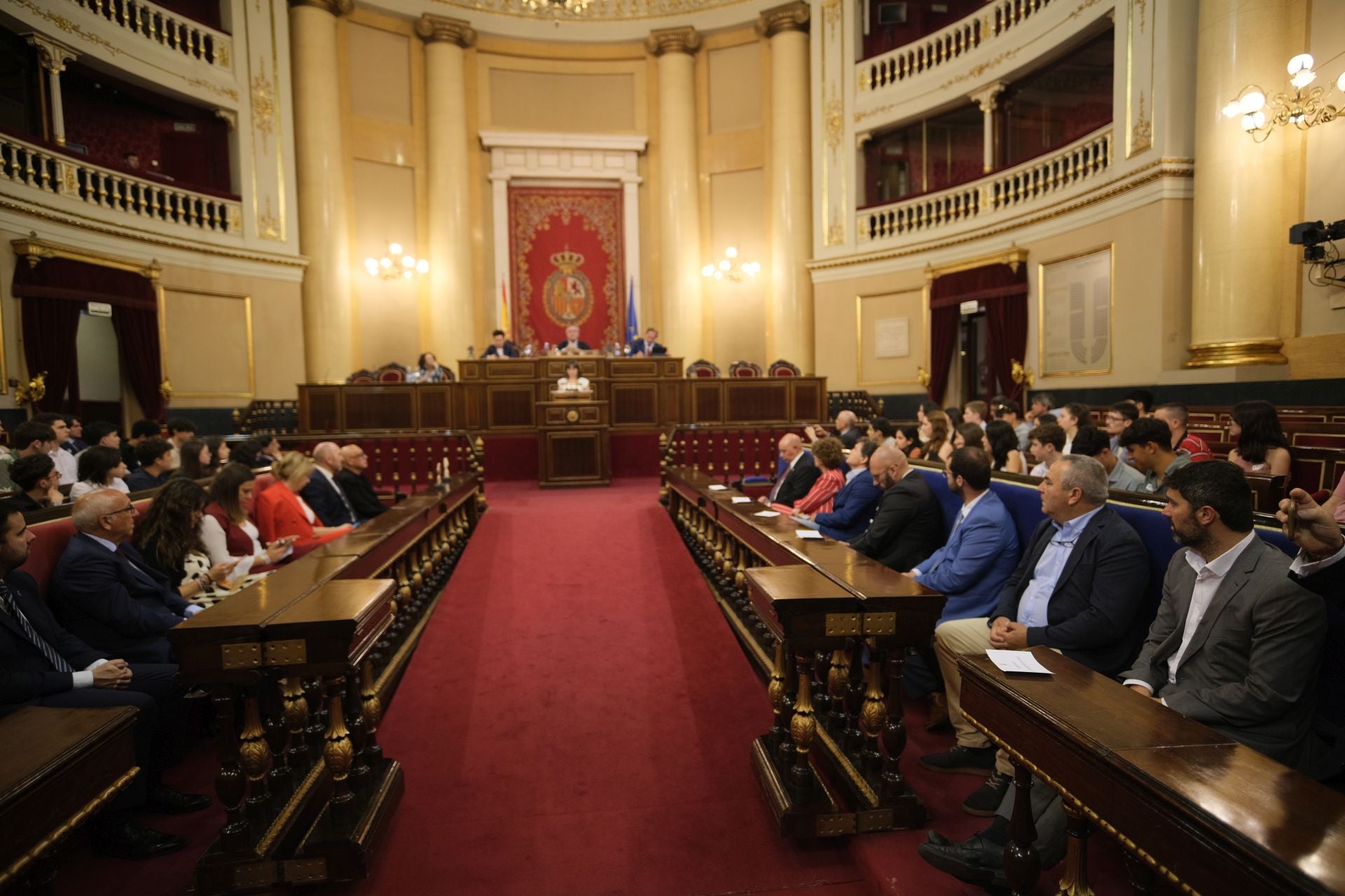Los estudiantes del occidente asturiano visitan el Senado