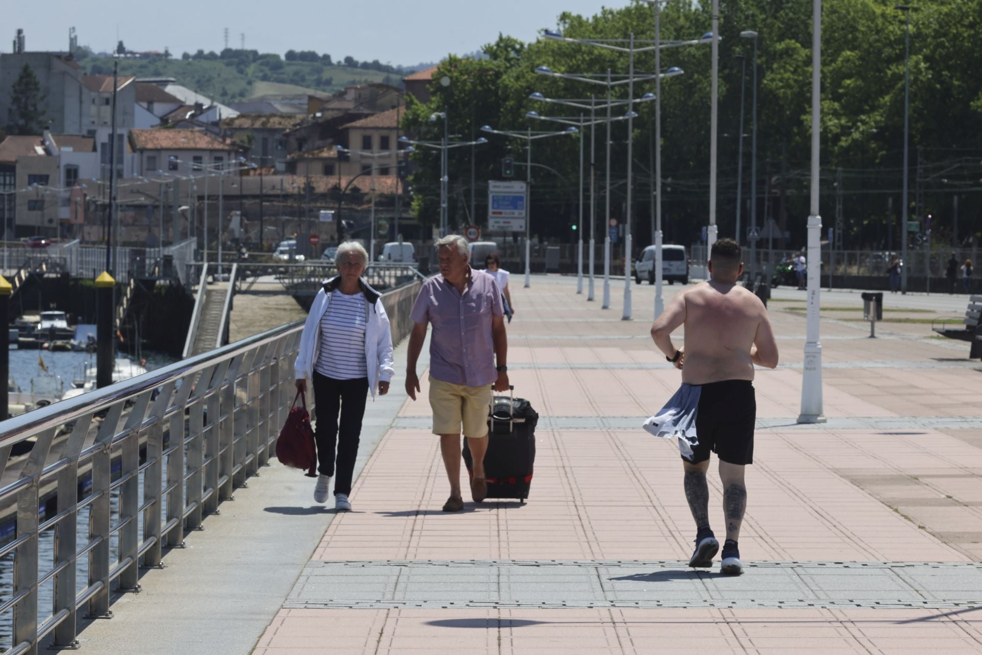 Asturias dice &#039;hola&#039; al calor con termómetros superando los 30 grados